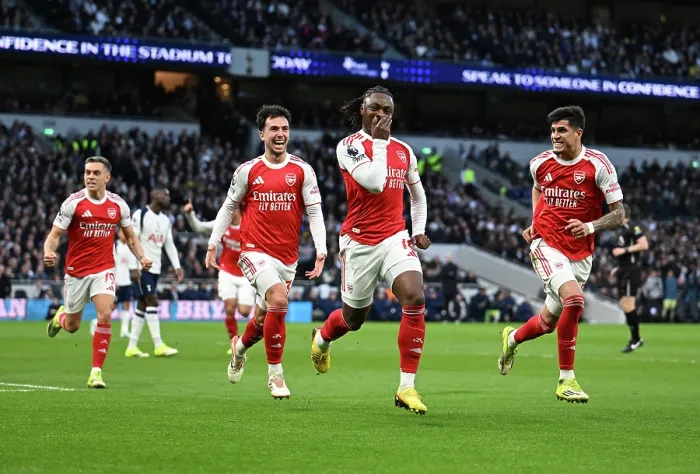 Framed Print : Tottenham Hotspur v Arsenal - Premier League Framed Print : Tottenham Hotspur v Arsenal - Premier League