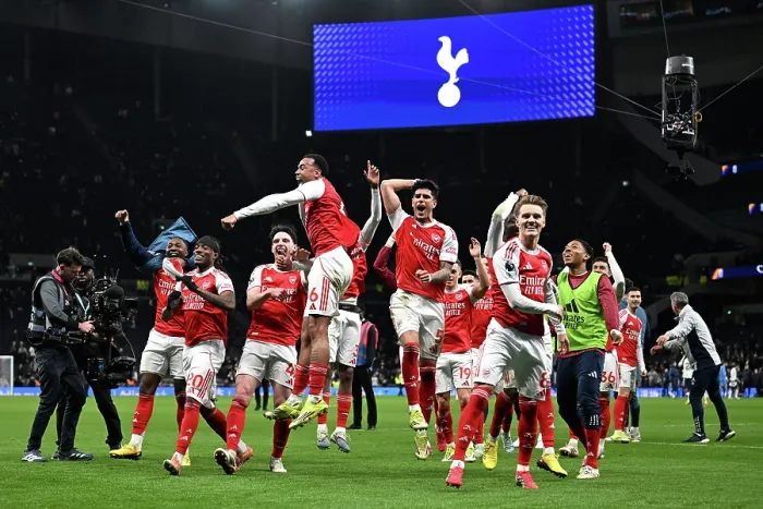 Framed Print : Tottenham Hotspur v Arsenal - Premier League Framed Print : Tottenham Hotspur v Arsenal - Premier League