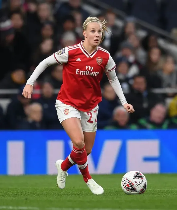 Framed Print : Tottenham Hotspur vs Arsenal: Beth Mead in Action at the Barclays FA Womens Super League Framed Print : Tottenham Hotspur vs Arsenal: Beth Mead in Action at the Barclays FA Womens Super League