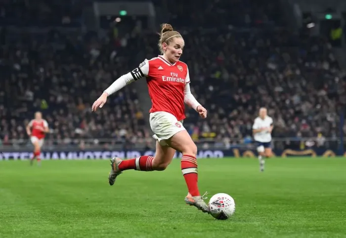 Framed Print : Tottenham Hotspur vs Arsenal: Kim Little in Action at the FA Womens Super League Framed Print : Tottenham Hotspur vs Arsenal: Kim Little in Action at the FA Womens Super League