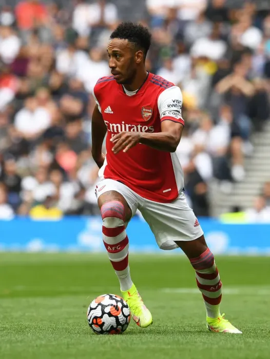 Framed Print : Tottenham vs. Arsenal: Aubameyang Faces Off in The MIND Series