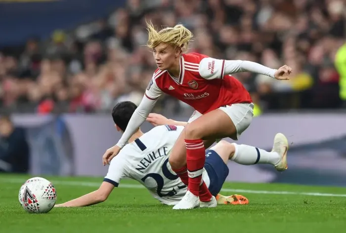 Framed Print : Tottenham vs Arsenal: Beth Mead Faces Off in FA WSL Clash Framed Print : Tottenham vs Arsenal: Beth Mead Faces Off in FA WSL Clash