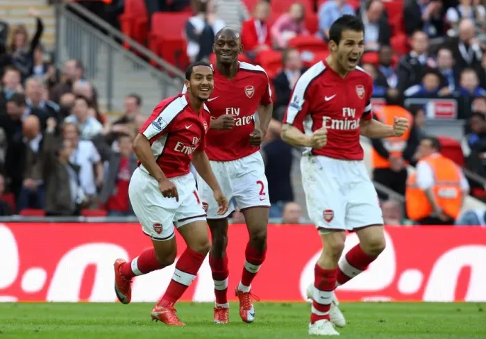 Framed Print : Triumphant Trio: Walcott, Diaby, and Fabregas's FA Cup Semi-Final Moment of Glory (Arsenal vs. Chelsea, Wembley Stadium, 18 / 4 / 09)