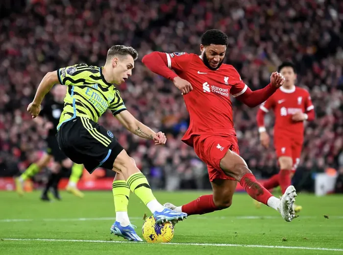Framed Print : Trossard vs. Gomez: A Premier League Rivalry Ignites - Arsenal vs. Liverpool, 2023-24
