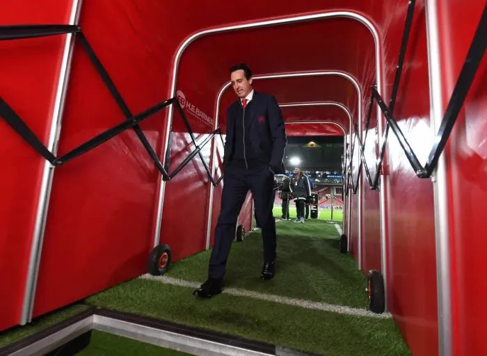 Framed Print : Unai Emery: Arsenal Coach Ahead of Sheffield United Showdown (October 2019) Framed Print : Unai Emery: Arsenal Coach Ahead of Sheffield United Showdown (October 2019)