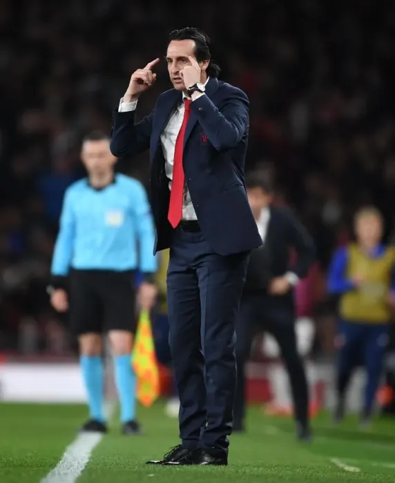 Framed Print : Unai Emery and Arsenal Face Valencia in Europa League Semi-Final Showdown