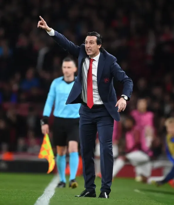 Framed Print : Unai Emery and Arsenal Prepare for Europa League Semi-Final Clash against Valencia