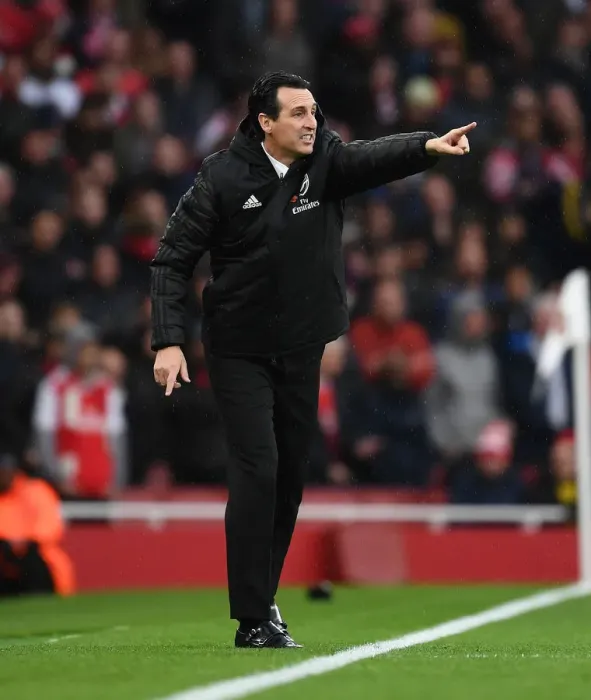 Framed Print : Unai Emery Focuses on Arsenal Tactics Against Wolverhampton Wanderers, 2019-20 Premier League Framed Print : Unai Emery Focuses on Arsenal Tactics Against Wolverhampton Wanderers, 2019-20 Premier League