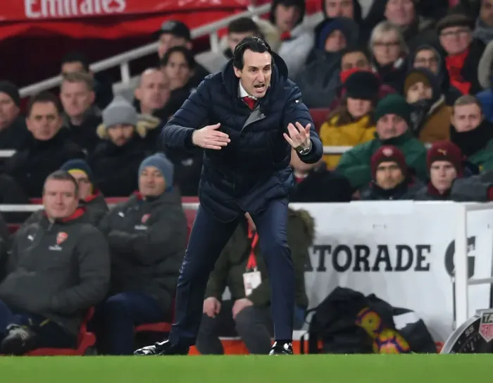 Framed Print : Unai Emery Leads Arsenal Against Chelsea in Premier League Showdown