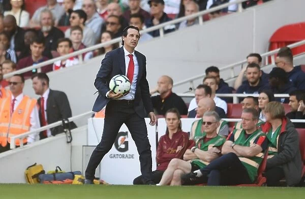Unai Emery Leads Arsenal Against Crystal Palace in Premier League Showdown