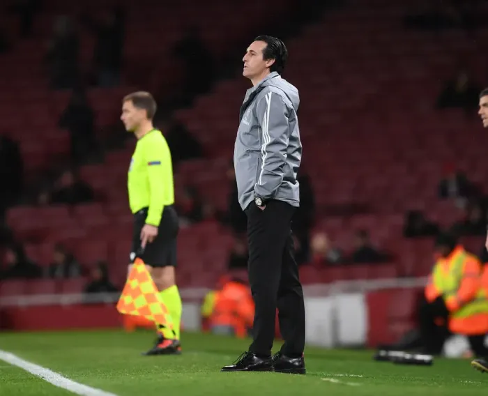 Framed Print : Unai Emery Leads Arsenal in Europa League Clash Against Eintracht Frankfurt