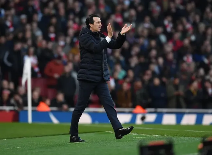 Framed Print : Unai Emery Leads Arsenal Against Fulham in Premier League Clash (2018-19)