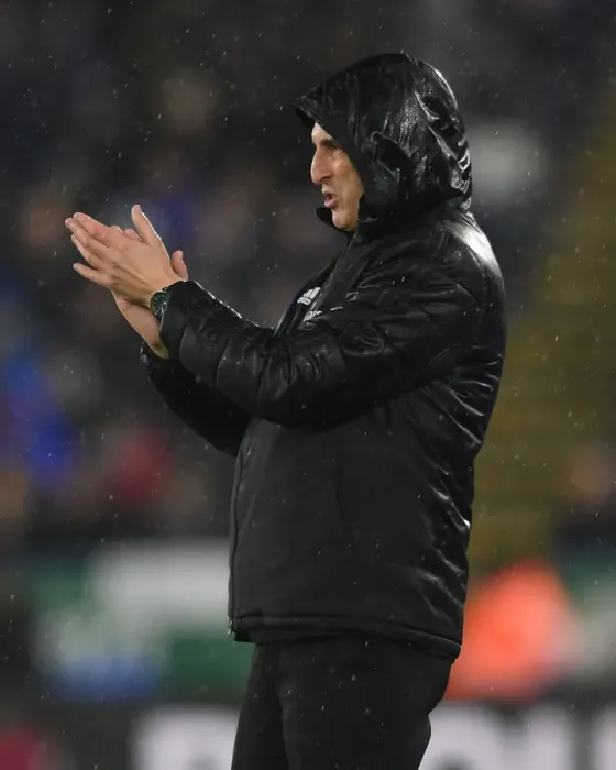 Framed Print : Unai Emery Leads Arsenal Against Leicester City in Premier League Showdown (2019-20)