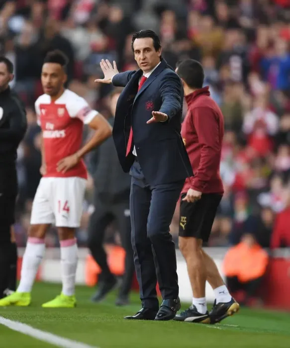 Framed Print : Unai Emery Leads Arsenal in Premier League Battle Against Southampton Framed Print : Unai Emery Leads Arsenal in Premier League Battle Against Southampton
