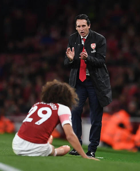 Unai Emery Leads Arsenal in Premier League Clash Against Leicester City