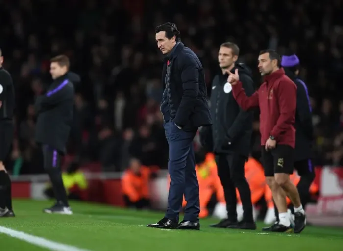 Framed Print : Unai Emery Leads Arsenal Against Tottenham in Carabao Cup Quarterfinals