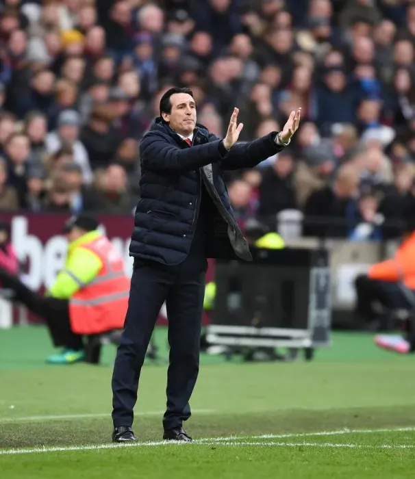 Framed Print : Unai Emery Leads Arsenal Against West Ham United in Premier League Clash Framed Print : Unai Emery Leads Arsenal Against West Ham United in Premier League Clash