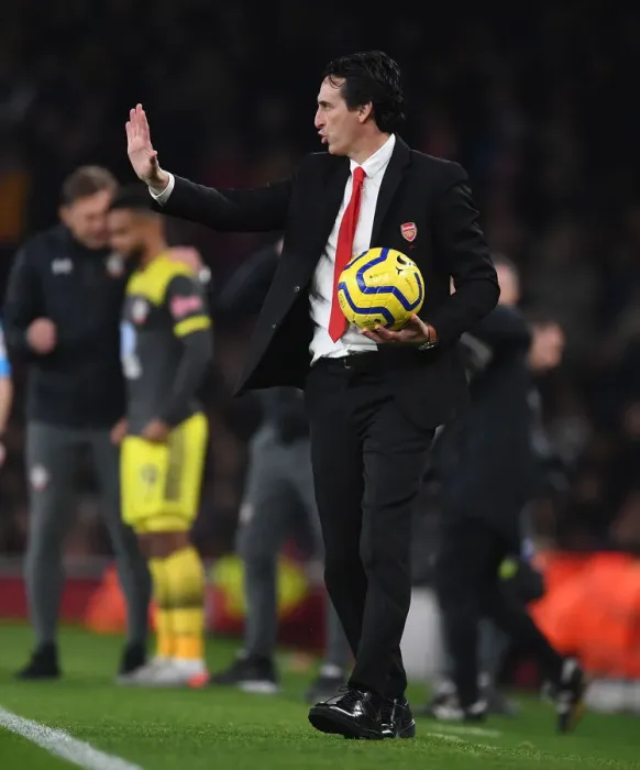 Framed Print : Unai Emery's Determination: Arsenal vs. Southampton - Premier League Clash at Emirates Stadium