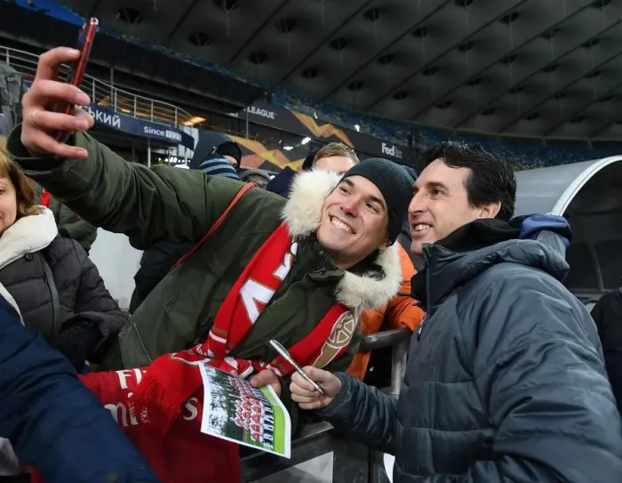 Framed Print : Unai Emery's Selfie Moment with Arsenal Fan at Vorskla Poltava Match Framed Print : Unai Emery's Selfie Moment with Arsenal Fan at Vorskla Poltava Match