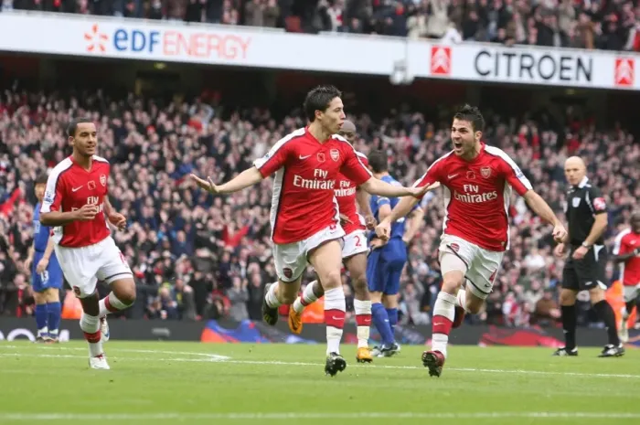 Framed Print : Unstoppable Arsenal: Nasri and Fabregas's Brilliant Goals - Arsenal's Victory Over Manchester United (2008): A Dazzling Duo's Moment at Emirates Stadium