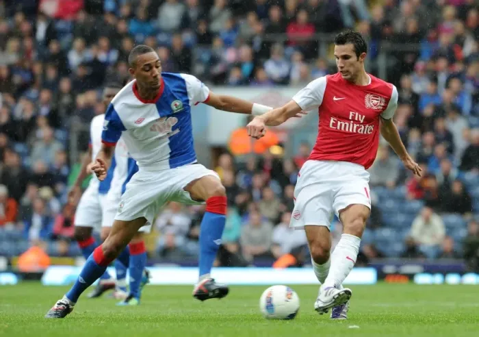 Framed Print : Van Persie vs Nzonzi: Thrilling 4-3 Blackburn Rovers Edge Past Arsenal in Premier League Clash, September 17, 2011 Framed Print : Van Persie vs Nzonzi: Thrilling 4-3 Blackburn Rovers Edge Past Arsenal in Premier League Clash, September 17, 2011