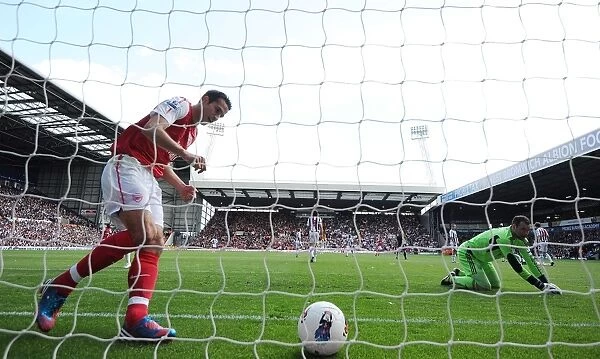Van Persie's Double: Arsenal Cruise Past West Bromwich Albion in Premier League Showdown (2011-12)