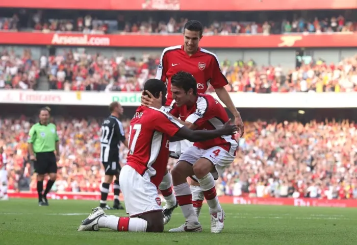 Framed Print : Van Persie's Double: Arsenal's Triumph over Newcastle (30 / 8 / 2008) Framed Print : Van Persie's Double: Arsenal's Triumph over Newcastle (30 / 8 / 2008)