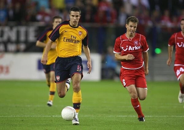 Van Persie's Double Strike: Arsenal's 2-0 Victory Over FC Twente (2008)