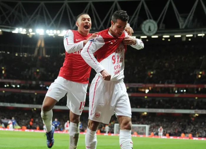 Framed Print : Van Persie's Dramatic Goal: Arsenal's Victory Over Manchester United (2011-12) Framed Print : Van Persie's Dramatic Goal: Arsenal's Victory Over Manchester United (2011-12)