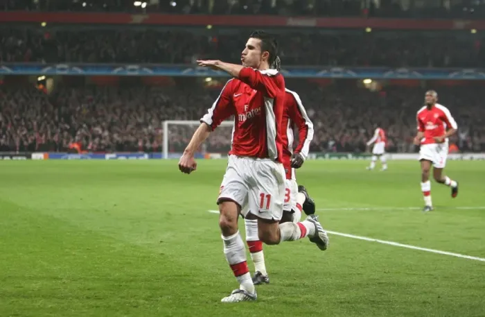 Framed Print : Van Persie's Euphoric Goal: Arsenal's Thrilling 1-0 Victory over AS Roma in the Champions League (2009)