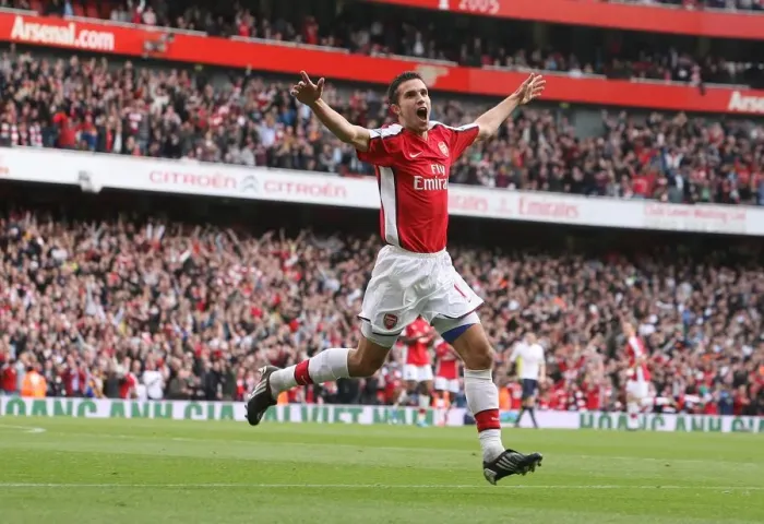 Framed Print : Van Persie's Hat-Trick: Arsenal's 3-0 Dominance over Tottenham, Emirates Stadium, 2009