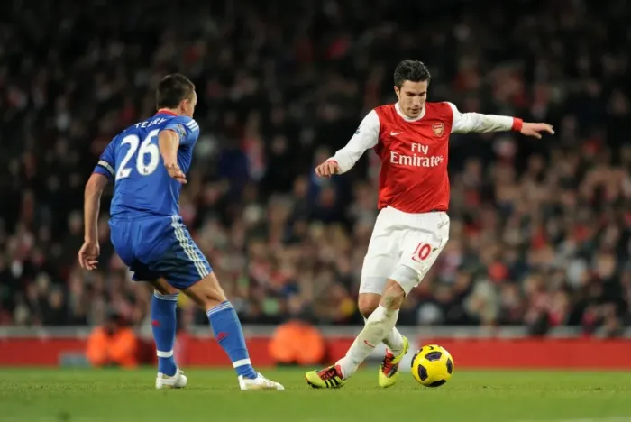 Framed Print : Van Persie's Hat-Trick: Arsenal's 3-1 Victory Over Chelsea in the Premier League