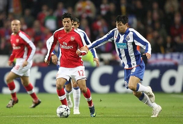 Vela's Double Strike: FC Porto Outshines Arsenal in Champions League Clash, 2008