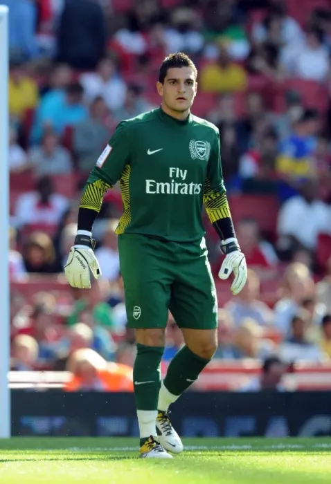 Framed Print : Vito Mannone (Arsenal). Arsenal 2: 2 Boca Juniors. Emirates Cup Day 1. Emirates Stadium, 31 / 7 / 11 Framed Print : Vito Mannone (Arsenal). Arsenal 2: 2 Boca Juniors. Emirates Cup Day 1. Emirates Stadium, 31 / 7 / 11