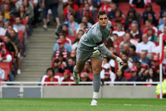 Framed Print : Vito Mannone: Arsenal's Hero in 2:1 Emirates Cup Victory over Atletico Madrid Framed Print : Vito Mannone: Arsenal's Hero in 2:1 Emirates Cup Victory over Atletico Madrid