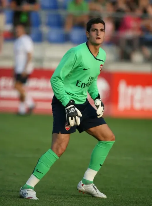Framed Print : Vito Mannone: Arsenal's Radiant Goalkeeper in 2008 Pre-Season Victory Framed Print : Vito Mannone: Arsenal's Radiant Goalkeeper in 2008 Pre-Season Victory