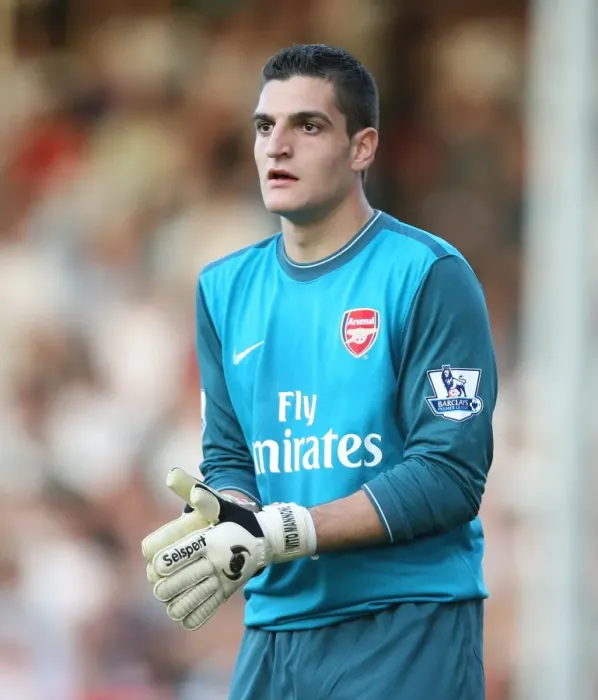 Framed Print : Vito Mannone's Unforgettable Performance: Arsenal's 1-0 Victory at Fulham, September 2009 Framed Print : Vito Mannone's Unforgettable Performance: Arsenal's 1-0 Victory at Fulham, September 2009