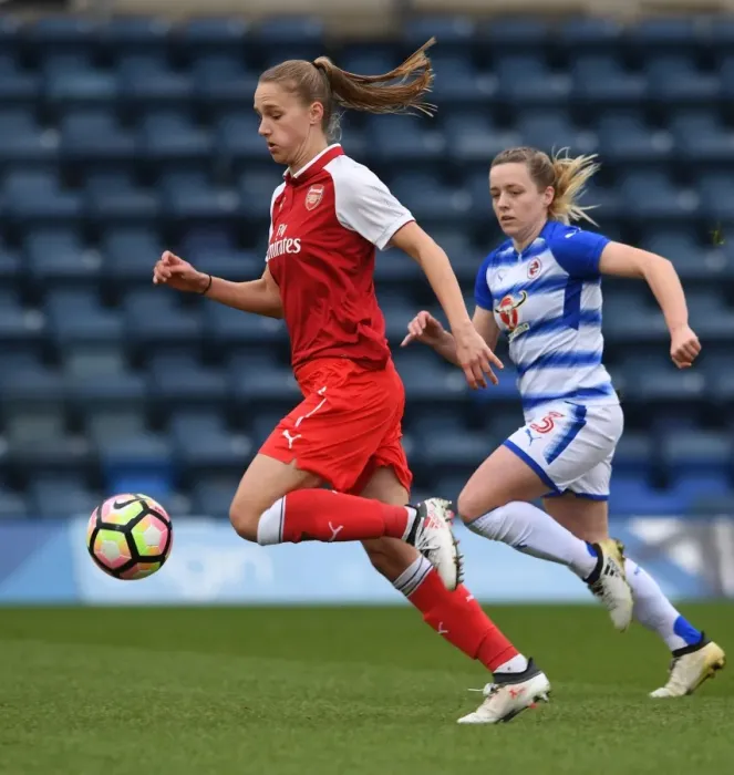 Framed Print : Vivianne Miedema in Action: Arsenal Women Dominate Reading FC Women in WSL Match, High Wycombe 2018