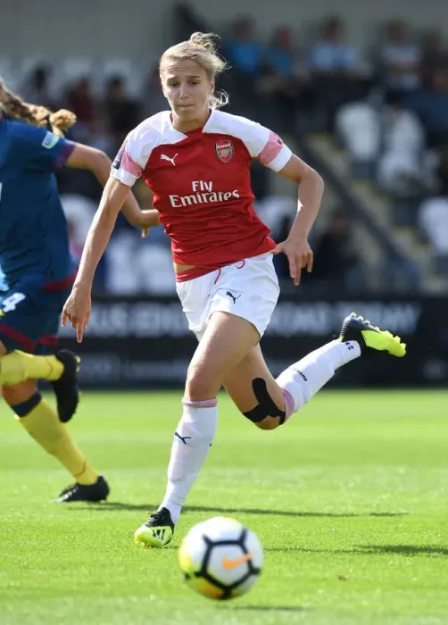Framed Print : Vivianne Miedema in Action: Arsenal Women Dominate West Ham United
