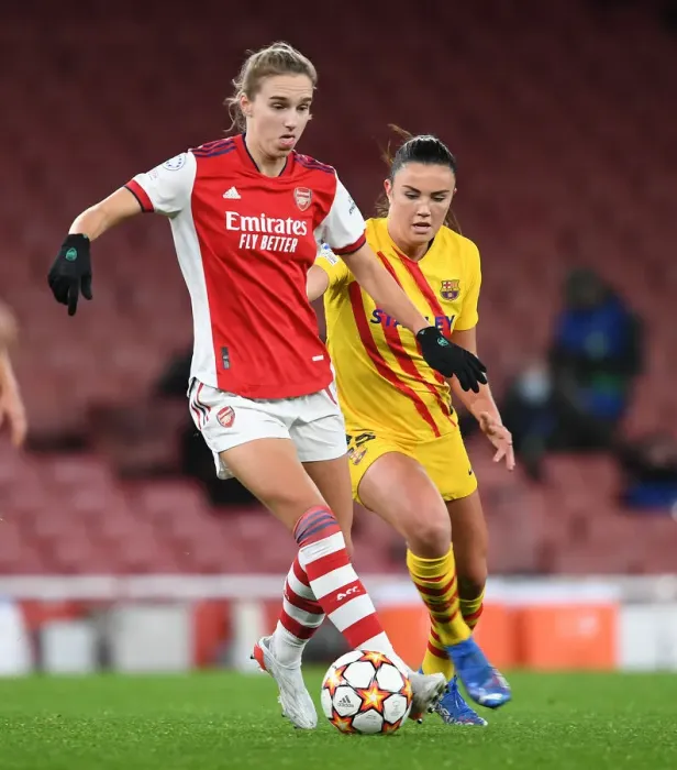 Framed Print : Vivianne Miedema in Action: Arsenal Women vs. FC Barcelona - UEFA Women's Champions League Framed Print : Vivianne Miedema in Action: Arsenal Women vs. FC Barcelona - UEFA Women's Champions League