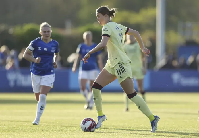 Framed Print : Vivianne Miedema in Action: Arsenal Women vs Everton Women, FA WSL 2021-22 Framed Print : Vivianne Miedema in Action: Arsenal Women vs Everton Women, FA WSL 2021-22