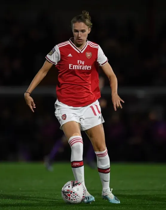 Framed Print : Vivianne Miedema in Action: Arsenal Women's UEFA Champions League Clash Against Fiorentina Framed Print : Vivianne Miedema in Action: Arsenal Women's UEFA Champions League Clash Against Fiorentina