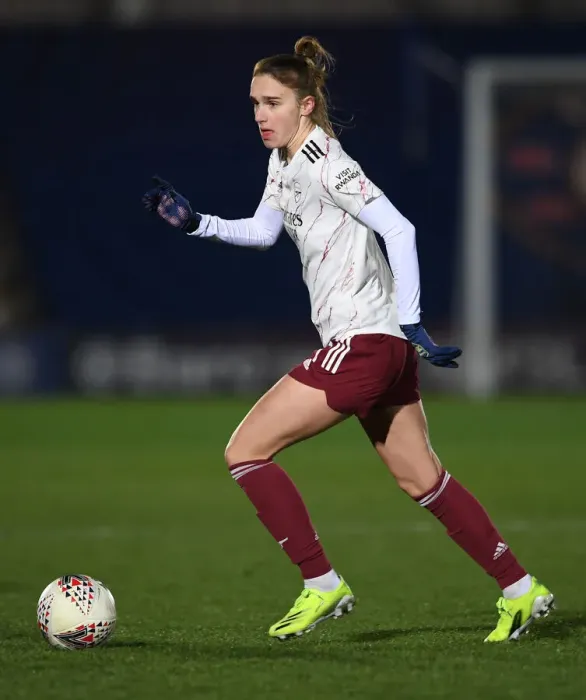 Framed Print : Vivianne Miedema in Action: Chelsea Women vs. Arsenal Women, FA WSL 2021 Framed Print : Vivianne Miedema in Action: Chelsea Women vs. Arsenal Women, FA WSL 2021