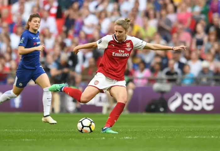 Framed Print : Vivianne Miedema in Action at the FA Cup Final: Arsenal Women vs. Chelsea Ladies