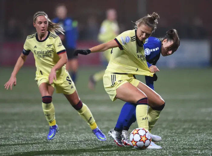 Framed Print : Vivianne Miedema Clashes with Sarah Jankovska in HB Koge vs Arsenal WFC UEFA Women's Champions League Match Framed Print : Vivianne Miedema Clashes with Sarah Jankovska in HB Koge vs Arsenal WFC UEFA Women's Champions League Match