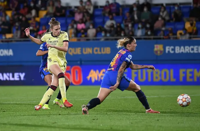 Framed Print : Vivianne Miedema Faces Off Against Barcelona: Arsenal Women's UEFA Champions League Clash