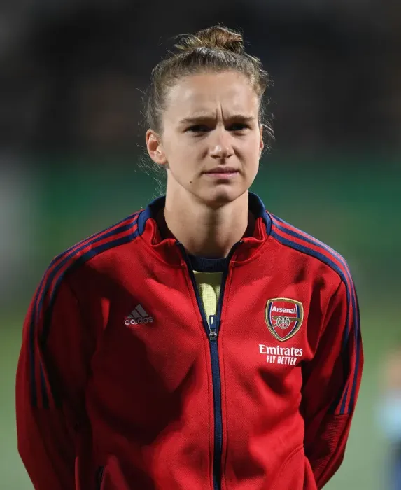 Framed Print : Vivianne Miedema Gears Up for Arsenal WFC's UEFA Women's Champions League Clash Against HB Koge