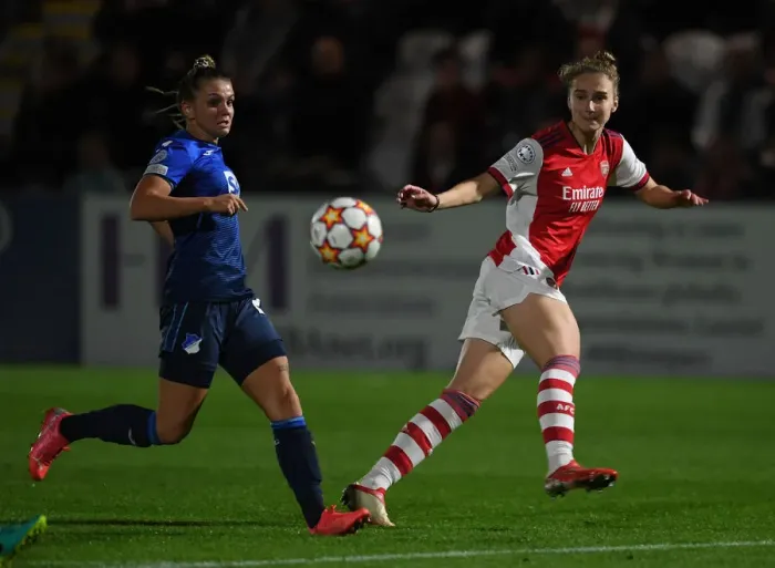 Framed Print : Vivianne Miedema Goes Head-to-Head with Hoffenheim in UEFA Women's Champions League Showdown