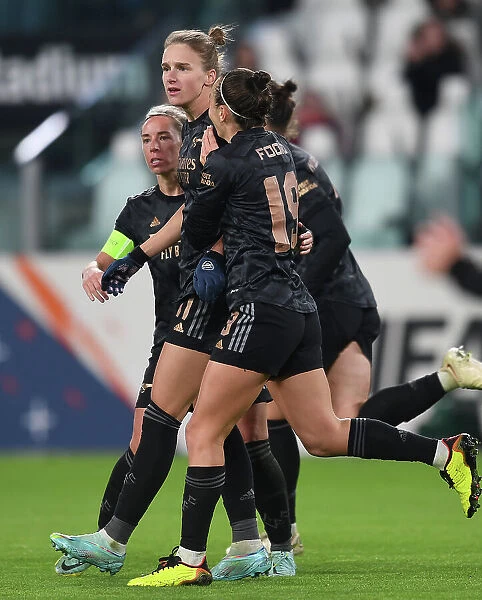 Vivianne Miedema Scores for Arsenal in UEFA Women's Champions League Match Against Juventus