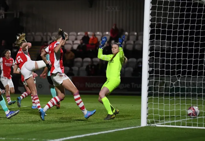 Framed Print : Vivianne Miedema Scores the Opener: Arsenal Women vs Brighton Hove Albion in FA WSL Action